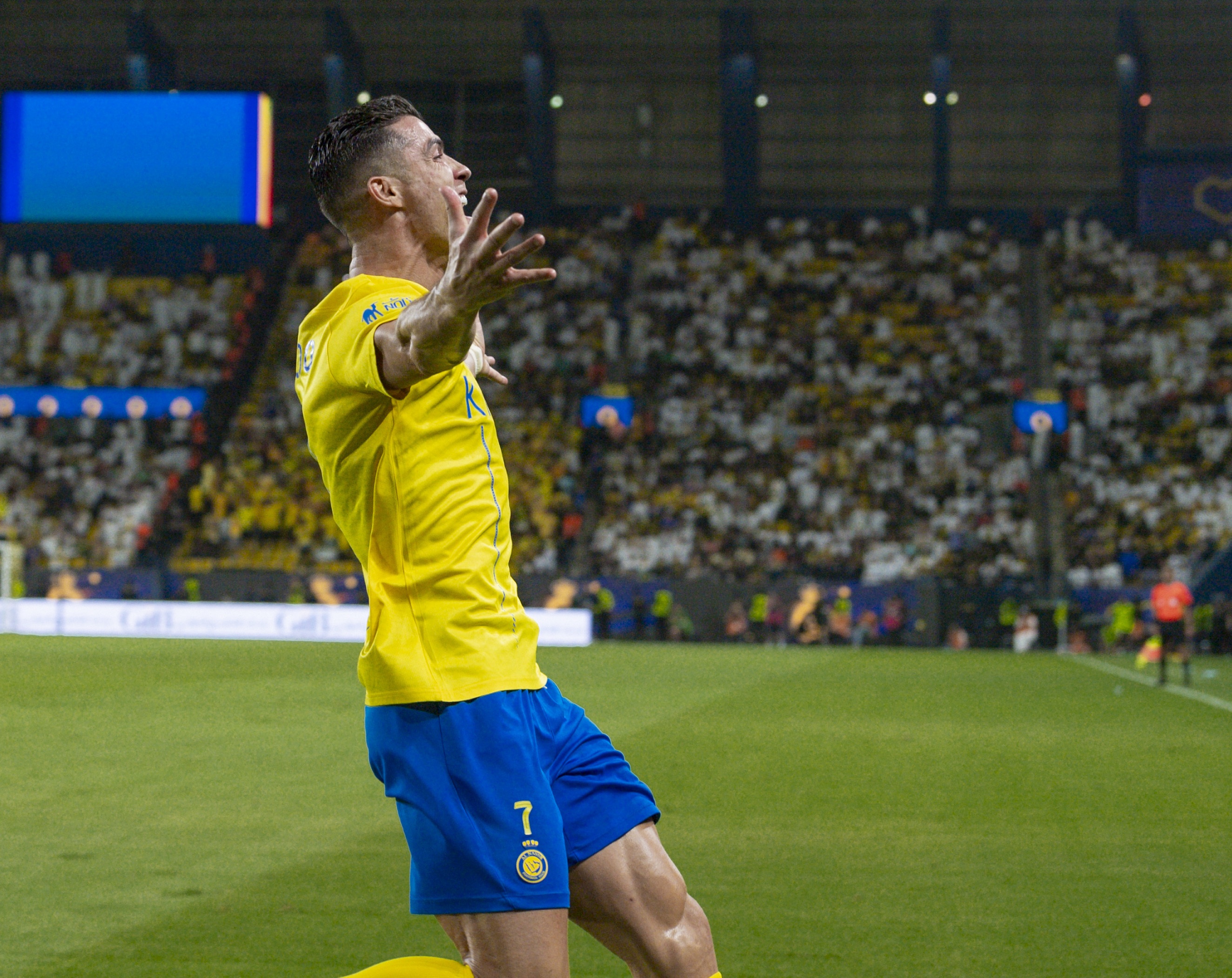 星空体育-C罗关键节点出色防守，切尔西带队取胜！的简单介绍