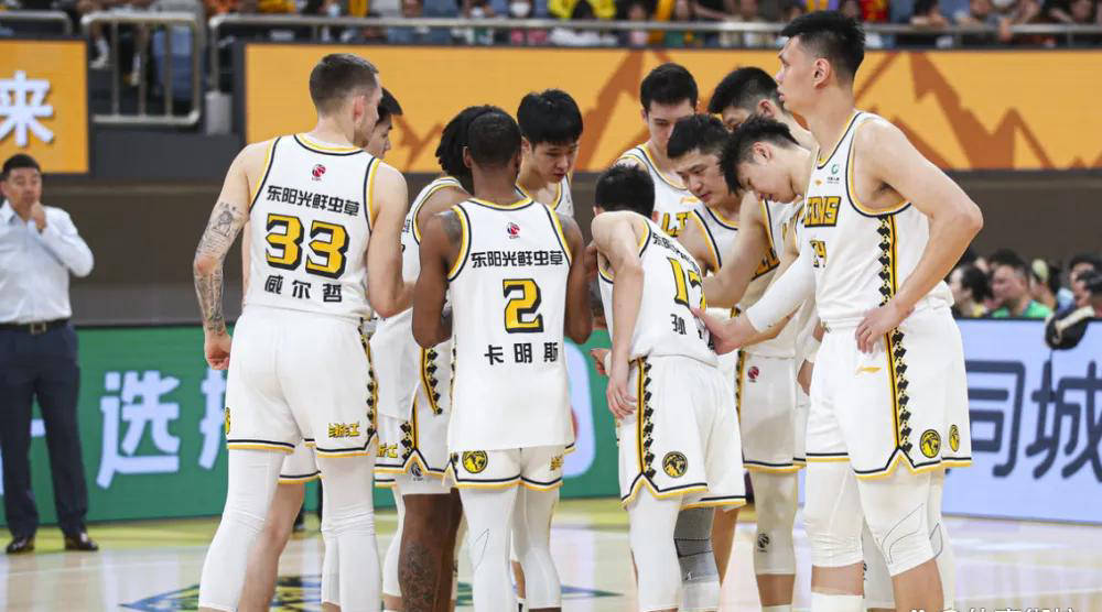 STAR SPORTS-关于蒂姆巅峰对决,阿扎伦卡与30激战MAD分钟,战术调整胜负难料!的信息